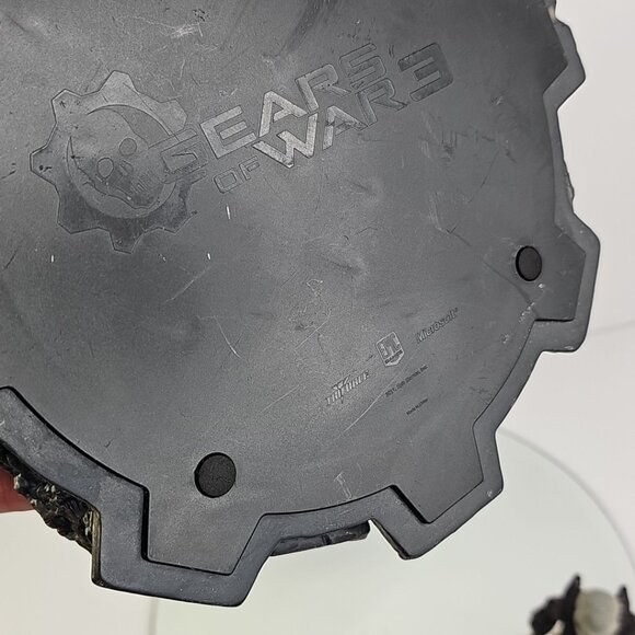 Triforce Gears of War 3 Collector Edition Marcus Fenix Statue No Gun Some Damage - Picture 12 of 16